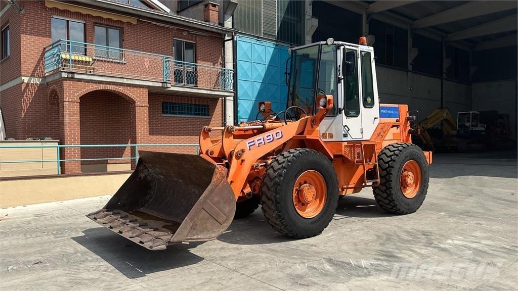 Fiat-Hitachi FR90 4X4 輪胎式裝載機