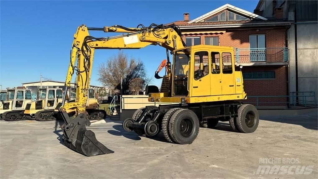 Fuchs MHB 230 ZW 4x4 旋轉式挖土機/掘鑿機/挖掘機