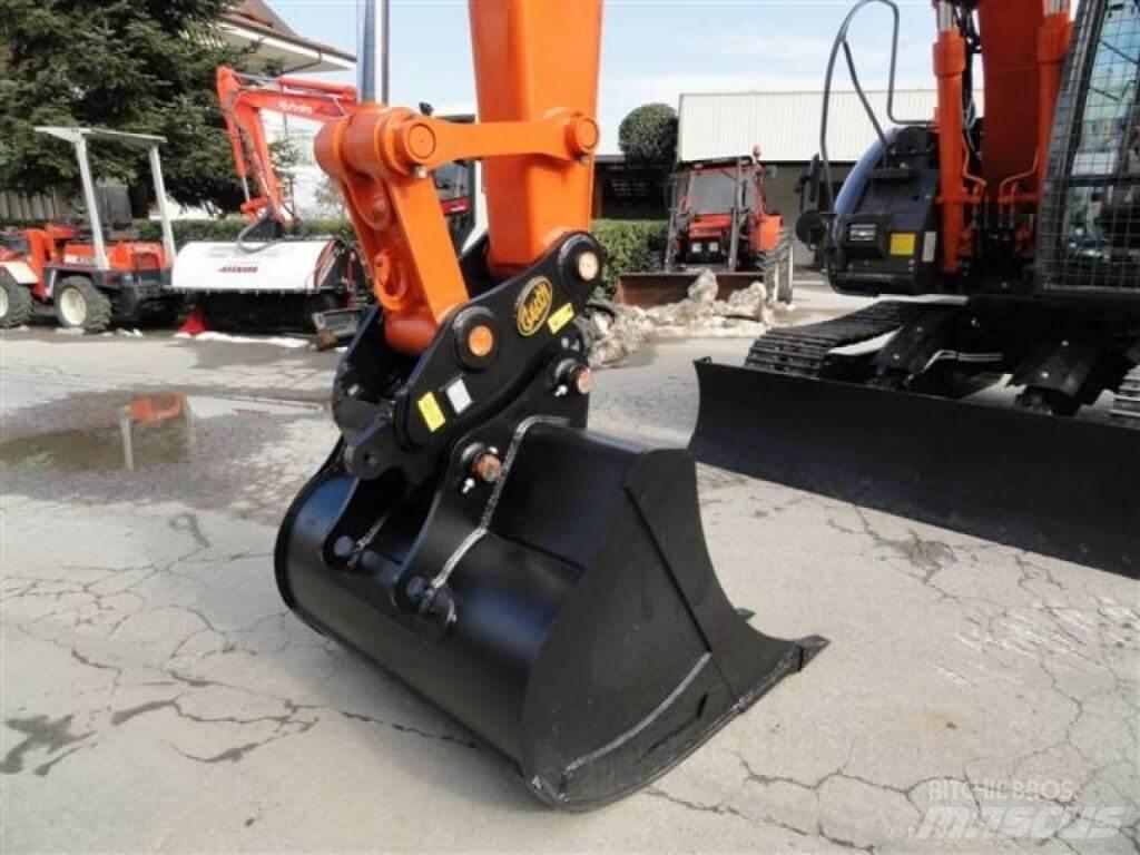 Hitachi ZX135 US-6 挖土機/掘鑿機/挖掘機