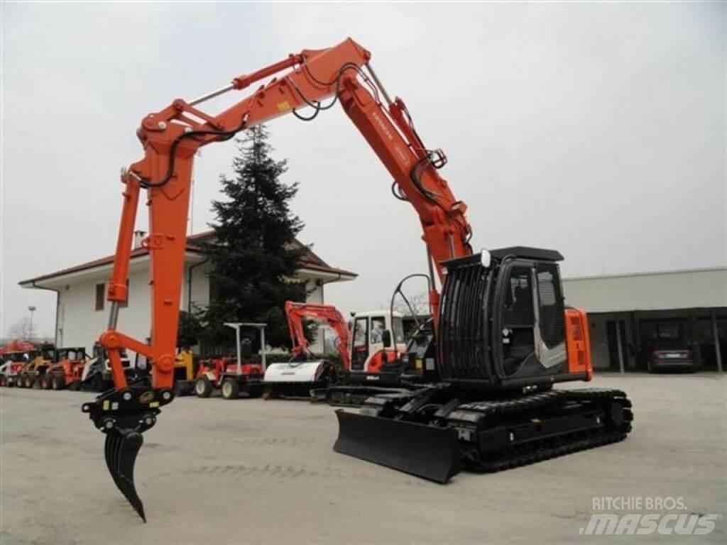Hitachi ZX135 US-6 挖土機/掘鑿機/挖掘機