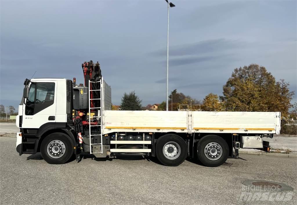 Iveco 350 6X2 其他貨車