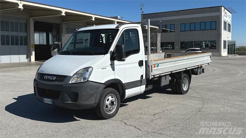 Iveco DAILY 35C13 4X2 其他貨車