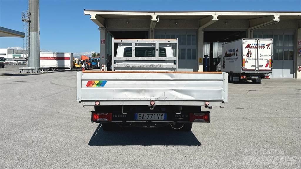 Iveco DAILY 35C13 4X2 其他貨車