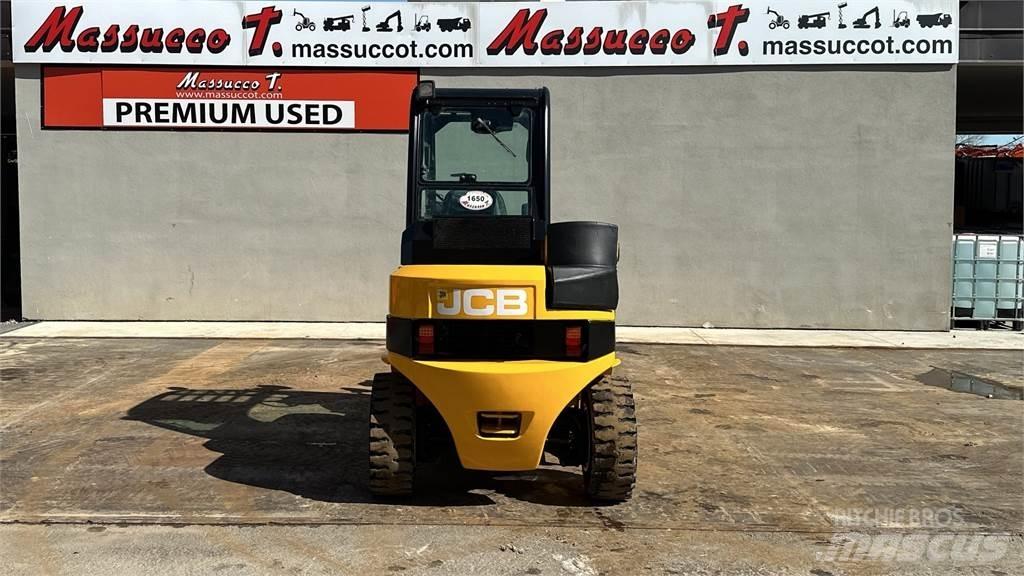 JCB TLT35D - 4X4 伸縮臂操作車