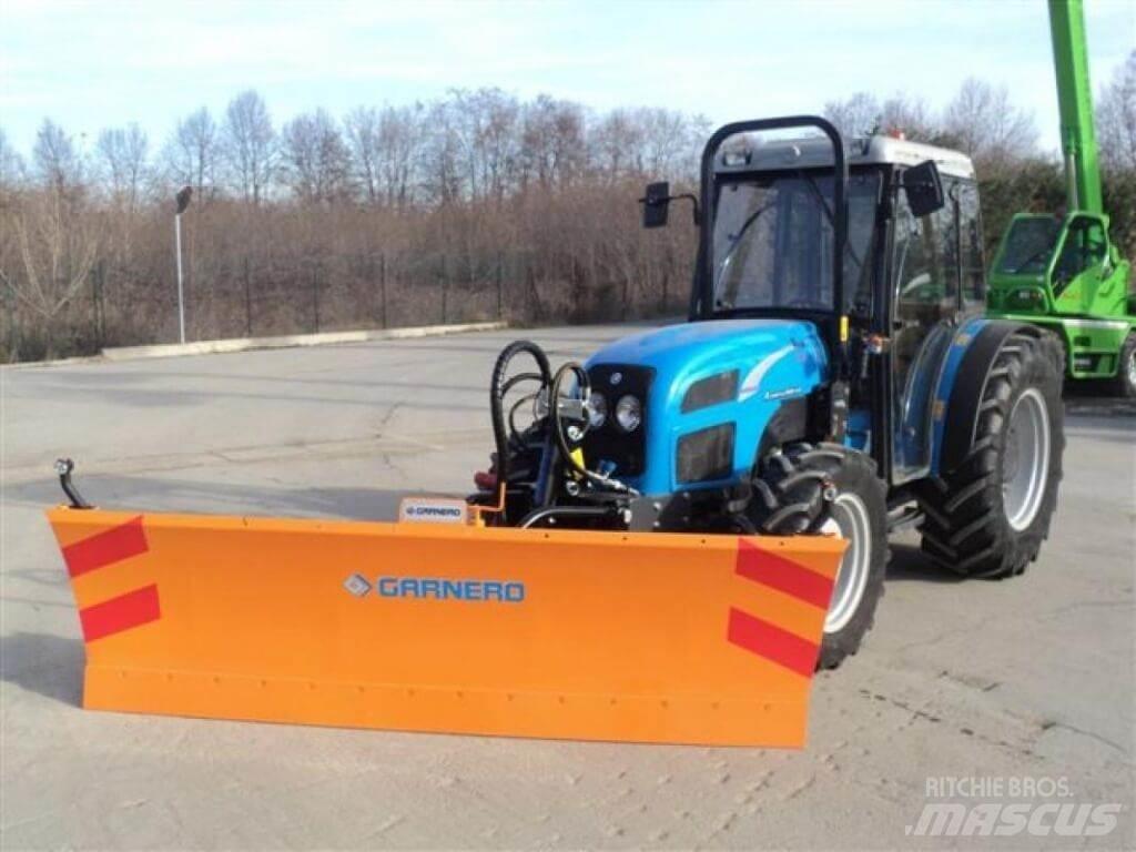 Landini Rex 85 刮雪板和犁
