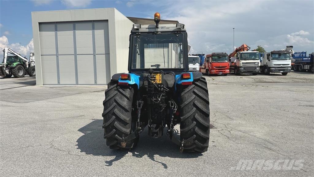 Landini REX 85 GT 4X4 刮雪板和犁