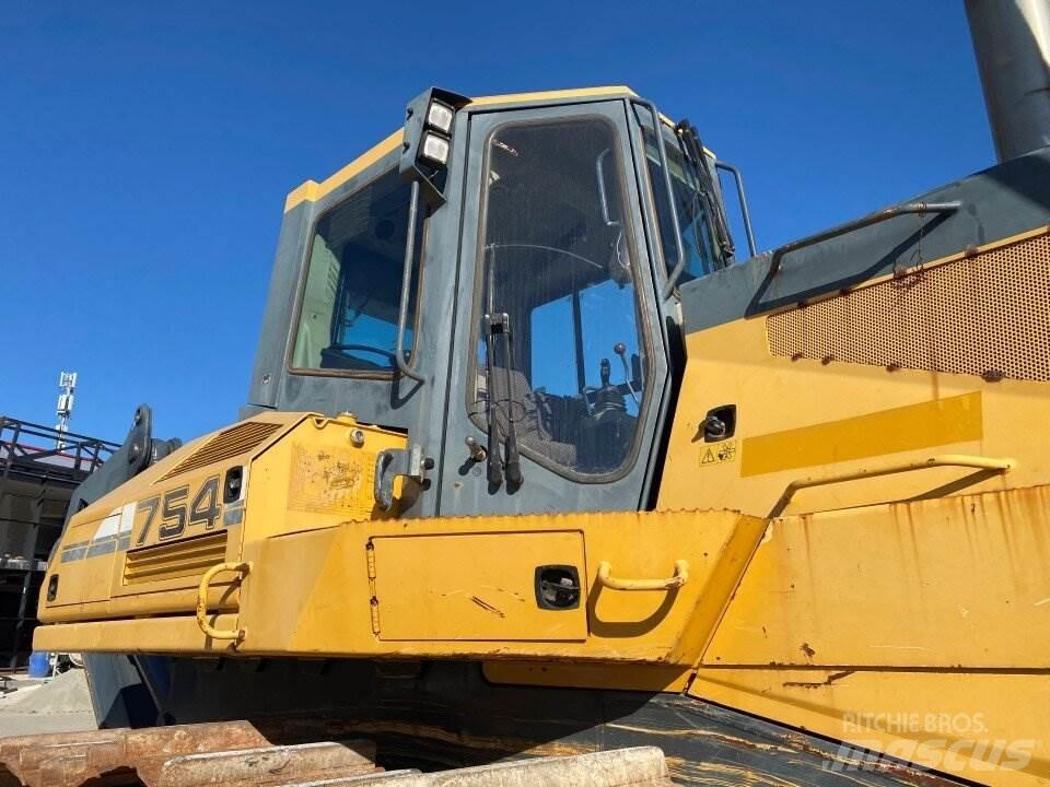 Liebherr 754 履帶推土機