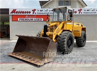 Liebherr L521 輪胎式裝載機