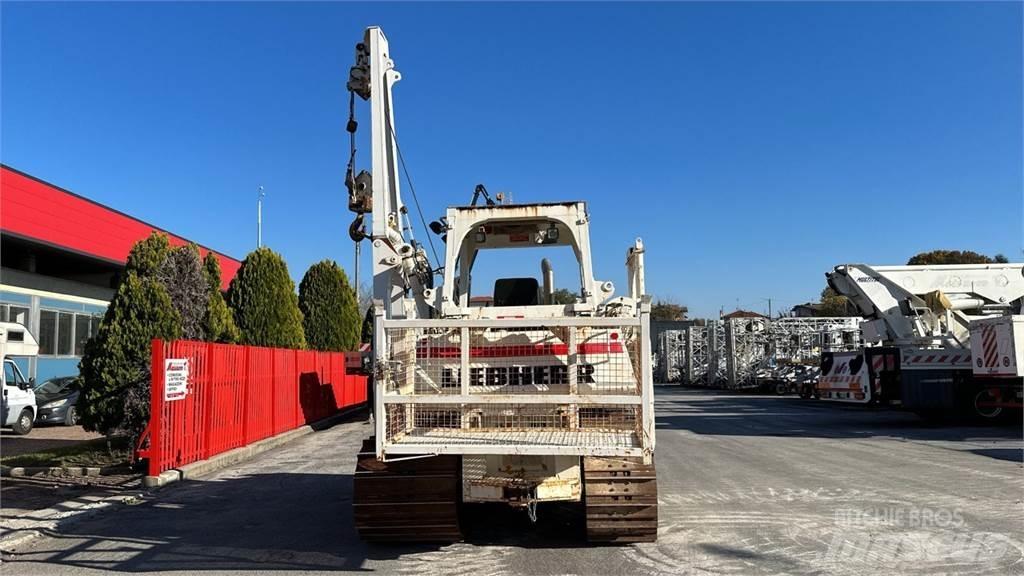 Liebherr RL 22 B 管道設備