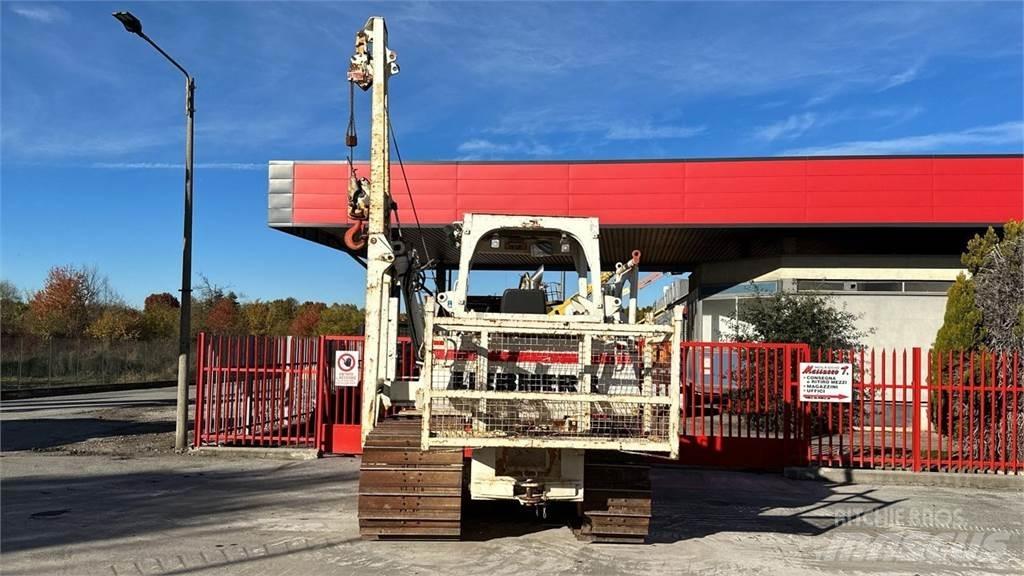 Liebherr RL 22 B 管道設備