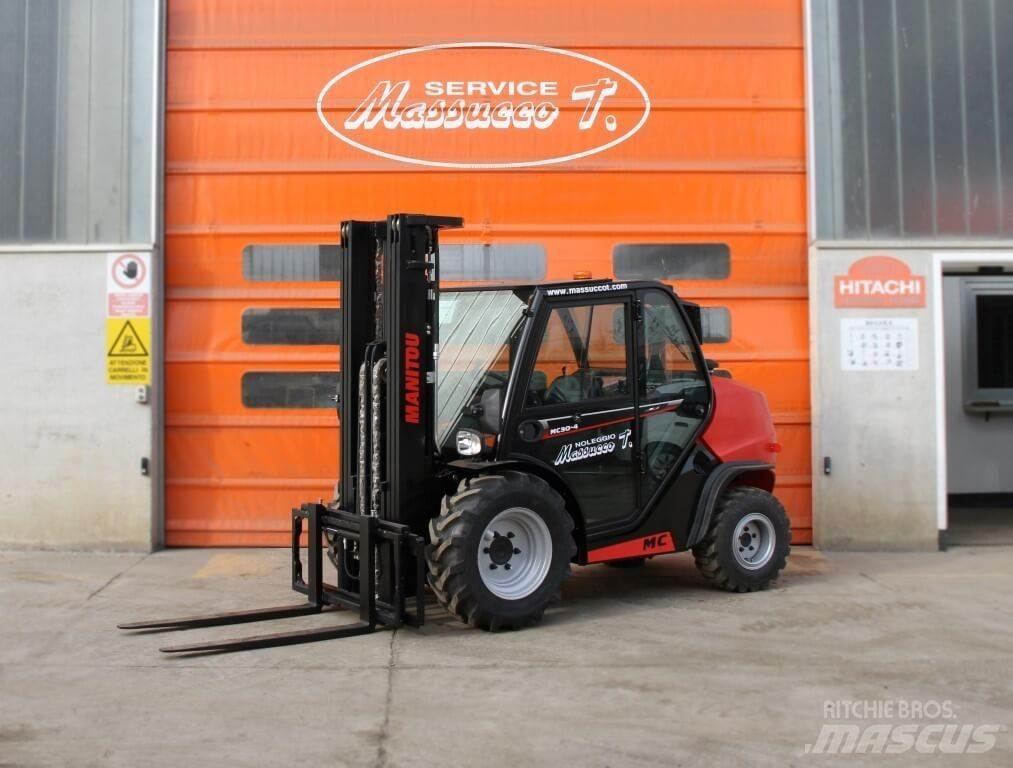 Manitou MC30-4 DK 4X4 越野車