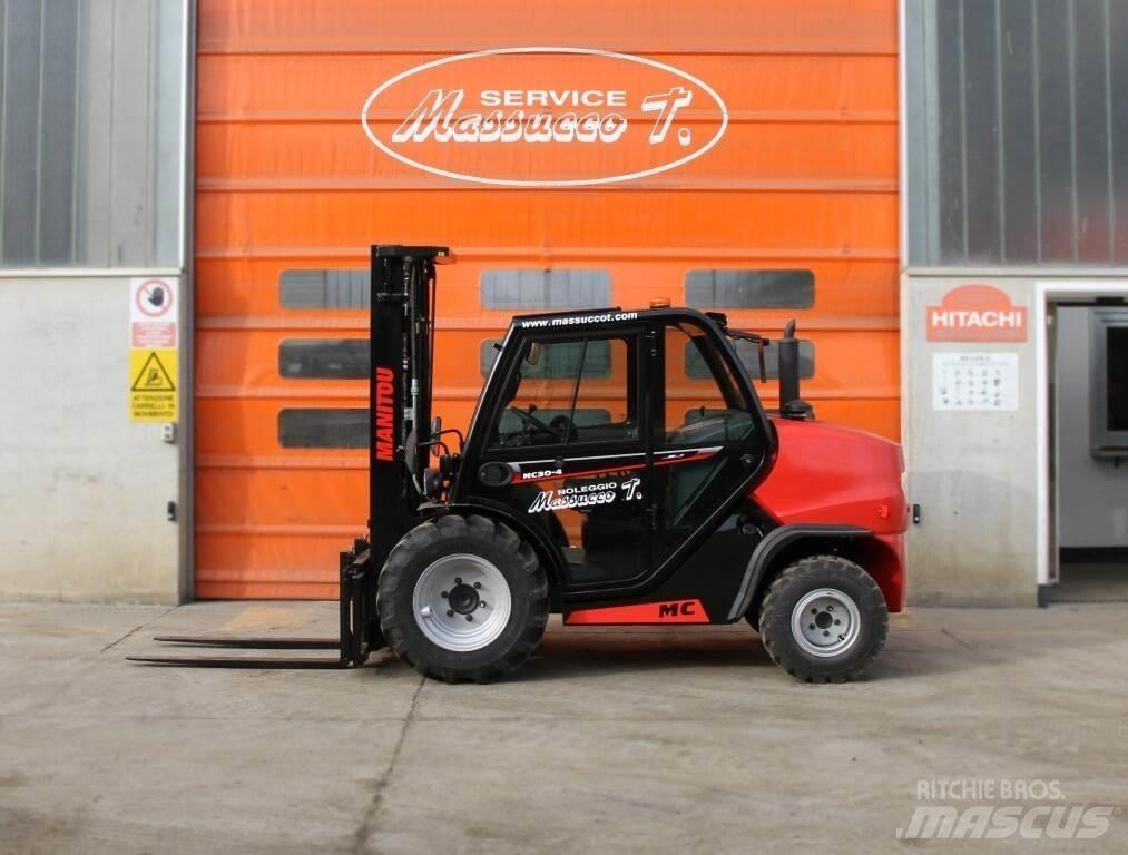 Manitou MC30-4 DK 4X4 越野車
