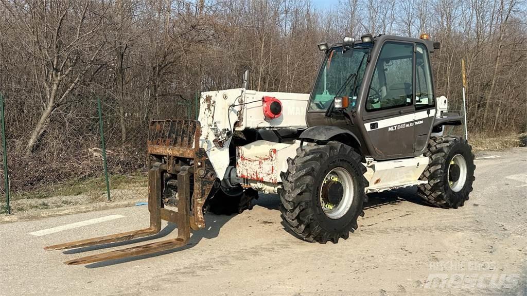 Manitou MLT845 伸縮臂操作車