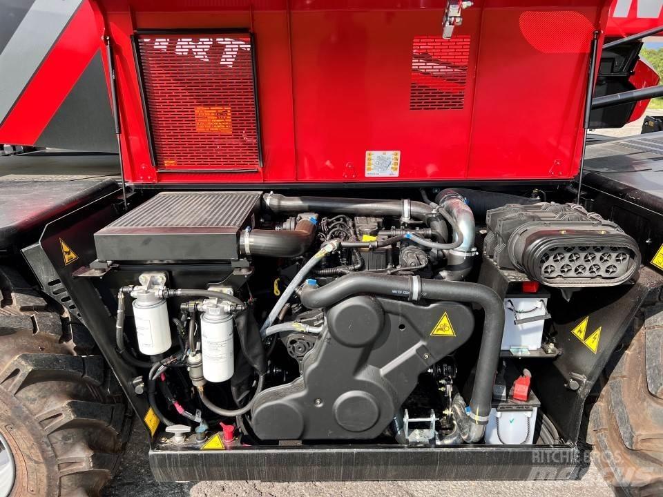 Manitou MRT 2145 伸縮臂操作車