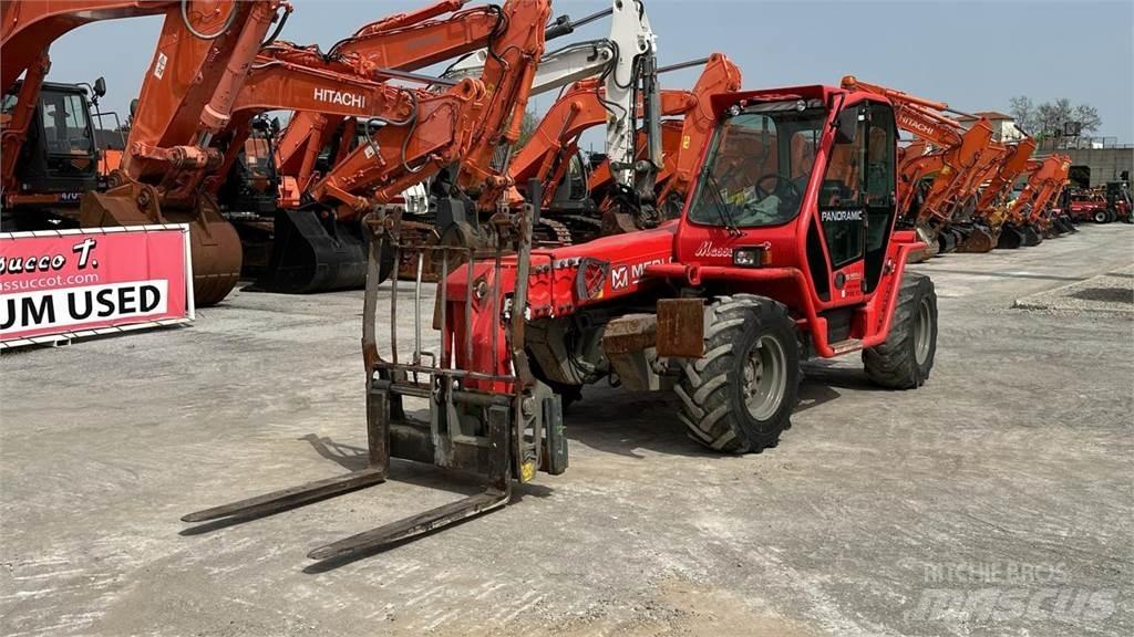Merlo P38.13 伸縮臂操作車