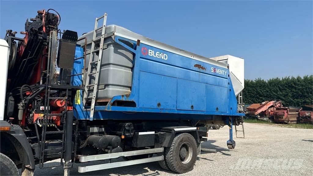 Merlo P38.13 4X4 伸縮臂操作車