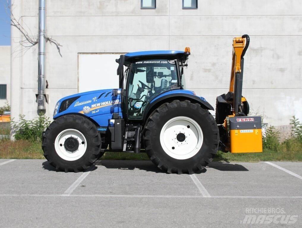 New Holland T6-165 - 4X4 刮雪板和犁