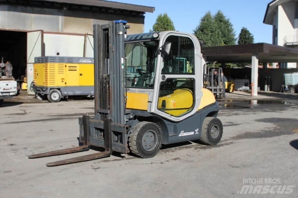 Nuova Detas SHR 40 柴油卡車