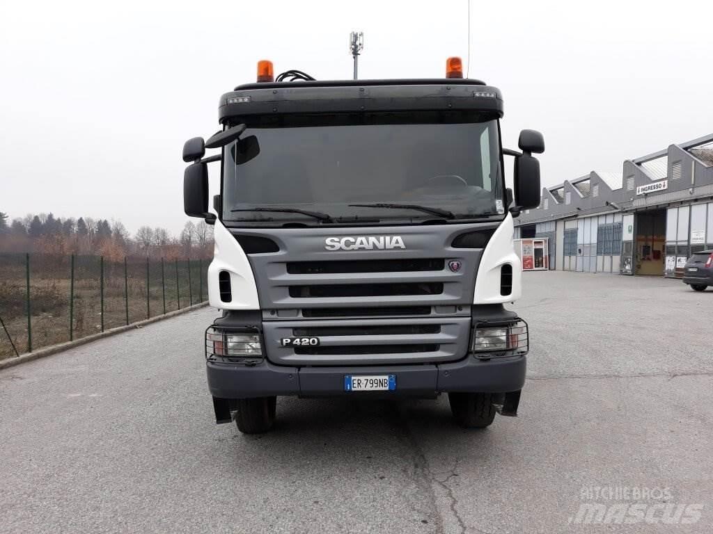 Scania P420 8X4 其他貨車