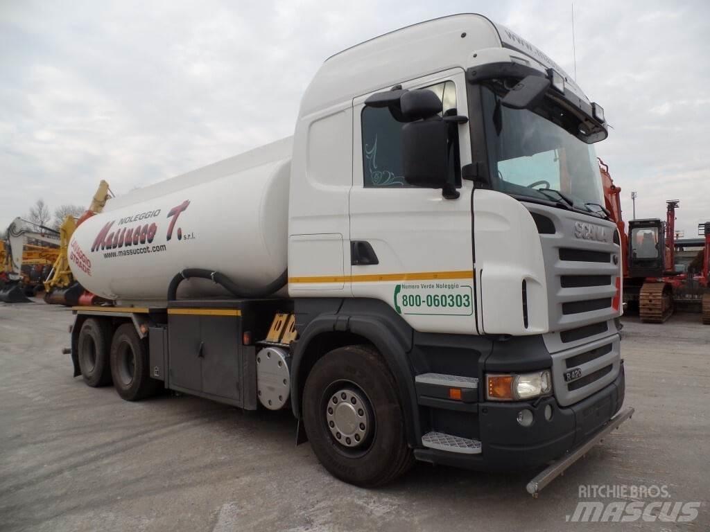 Scania R420 運油車