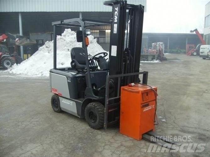 TCM FB25-7 電動堆高機