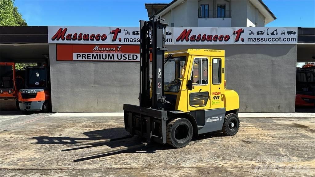 TCM FD40T2 柴油卡車