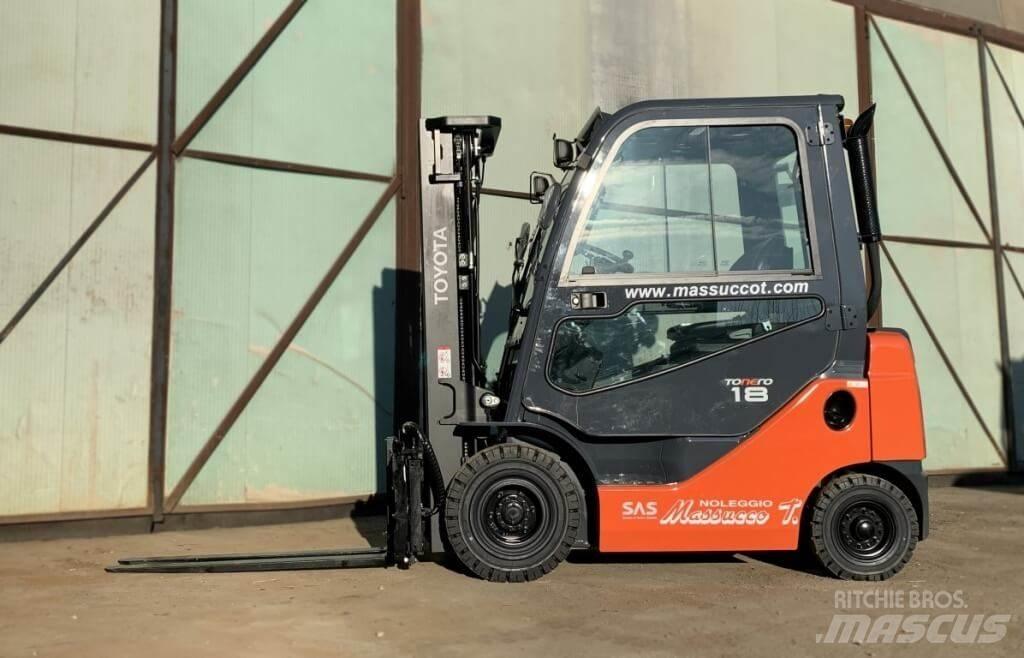 Toyota 02-8FDF18 柴油卡車
