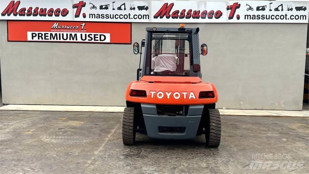 Toyota 50-5FD60 柴油卡車