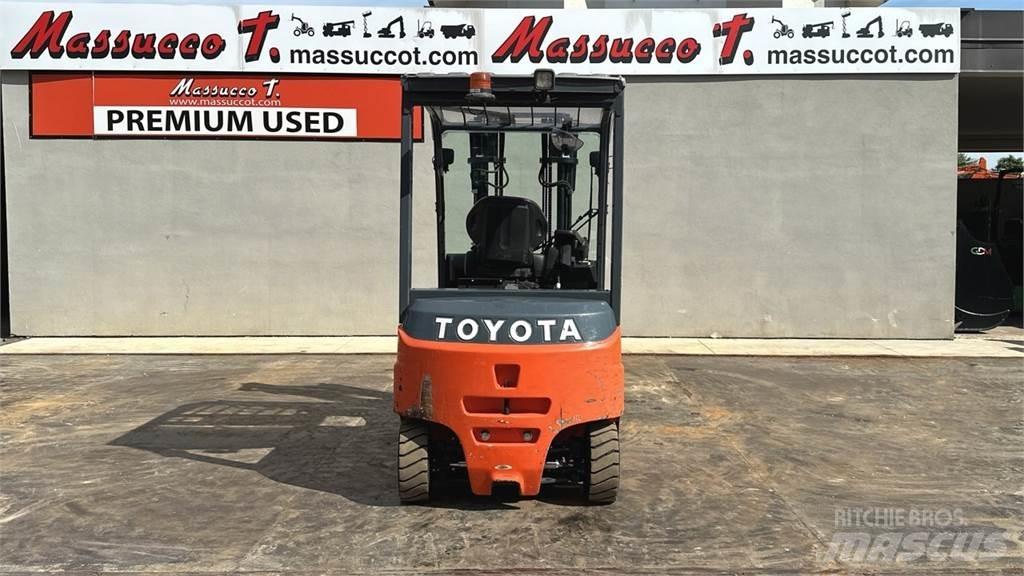 Toyota 8FBMT25 電動堆高機