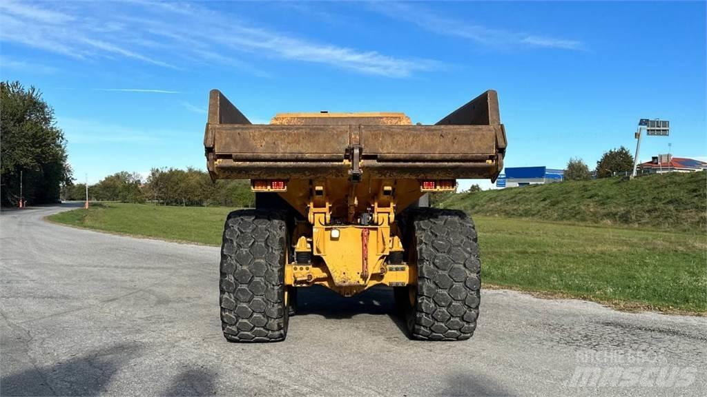Volvo A30F 6x6 側卸礦車
