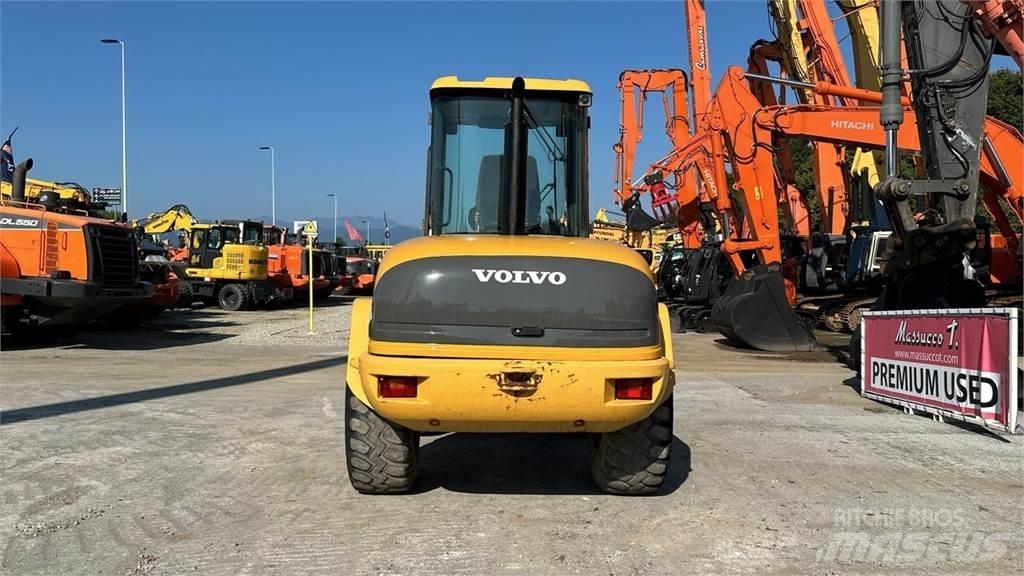 Volvo L 40 B-TP 輪胎式裝載機