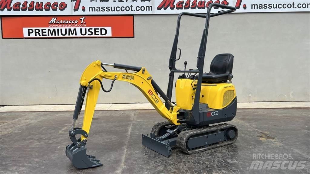 Wacker Neuson 803 小型挖土機/掘鑿機<7t(小型挖掘機)