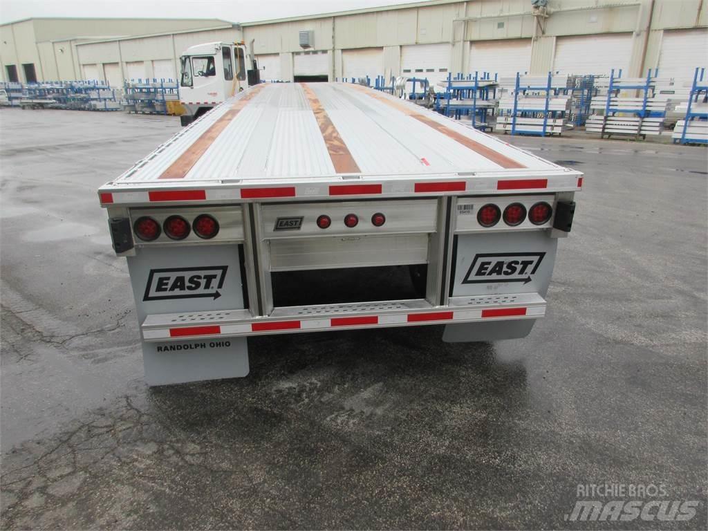 East Mfg Beast 平板式/側卸式拖車