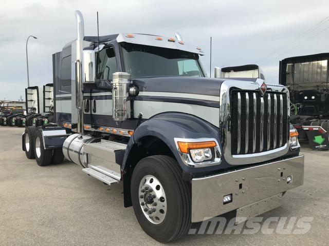 International HX 曳引機組件