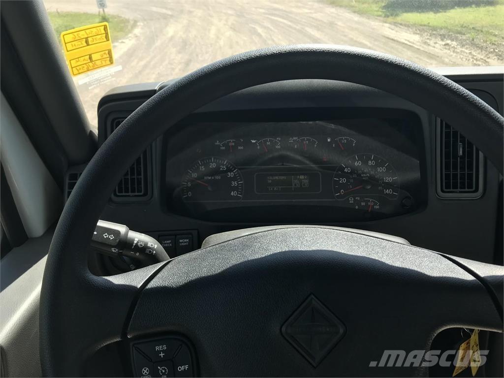 International MV 運油車