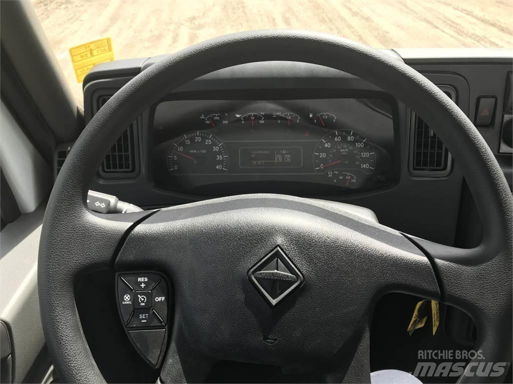 International MV 運油車