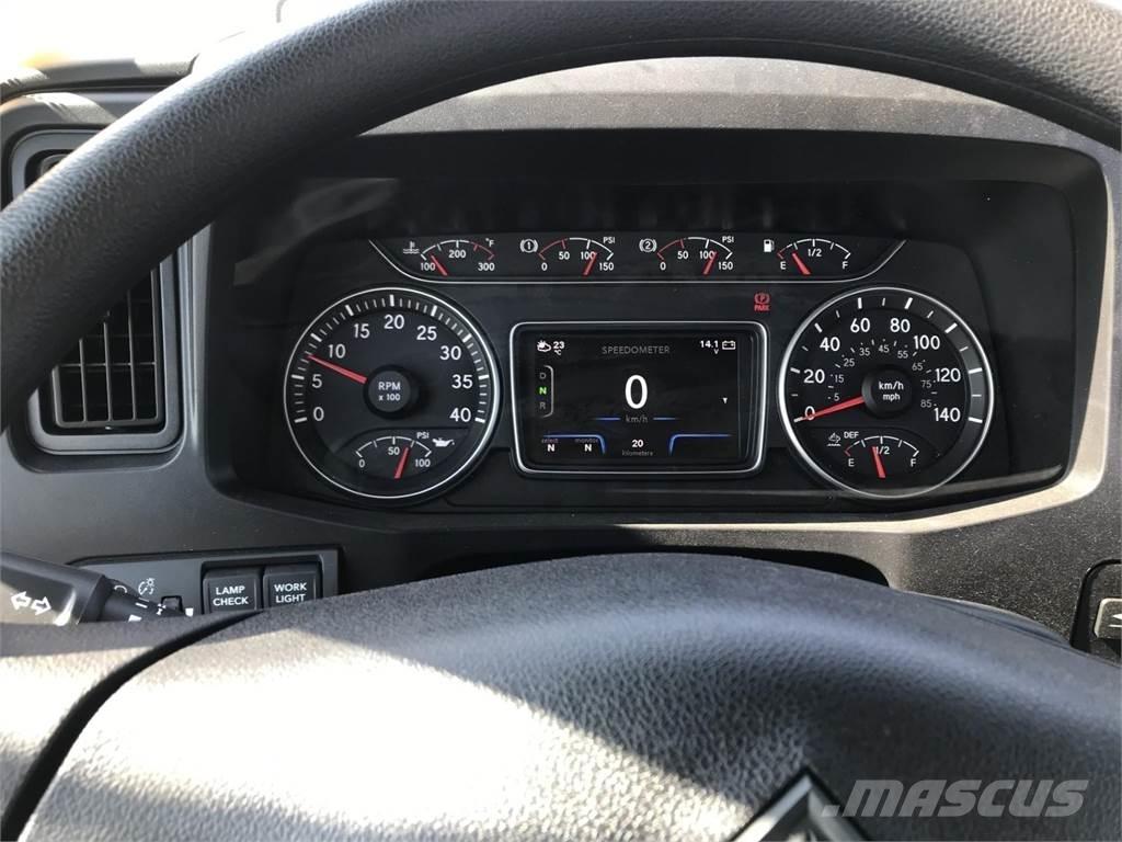 International MV 商用底盤車