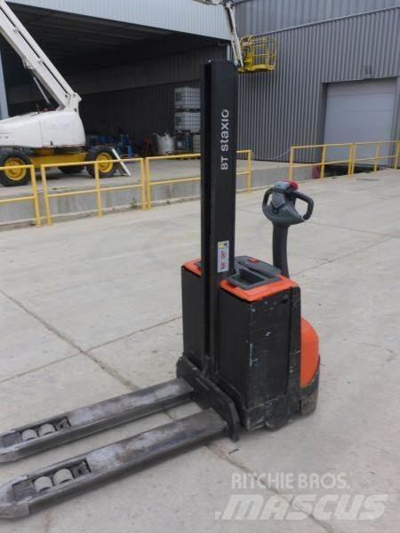 BT SWE080L 行走控制式堆積機