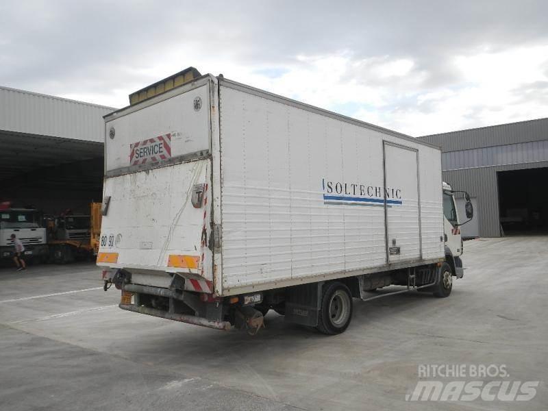 DAF LF 45 貨箱式卡車