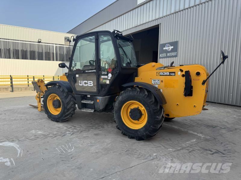 JCB 535-125 伸縮臂操作車