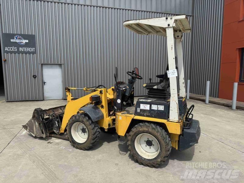 Kubota R310A 其他農業機械
