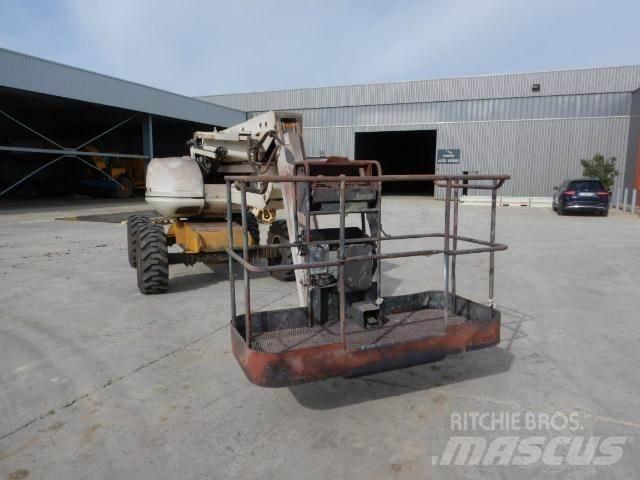 Manitou 160 ATJ 曲臂高空作業車