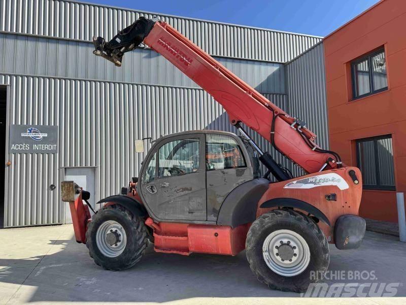 Manitou MT 1440 伸縮臂操作車