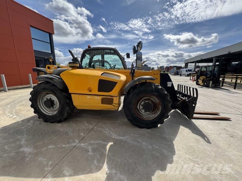Manitou MT 732 伸縮臂操作車