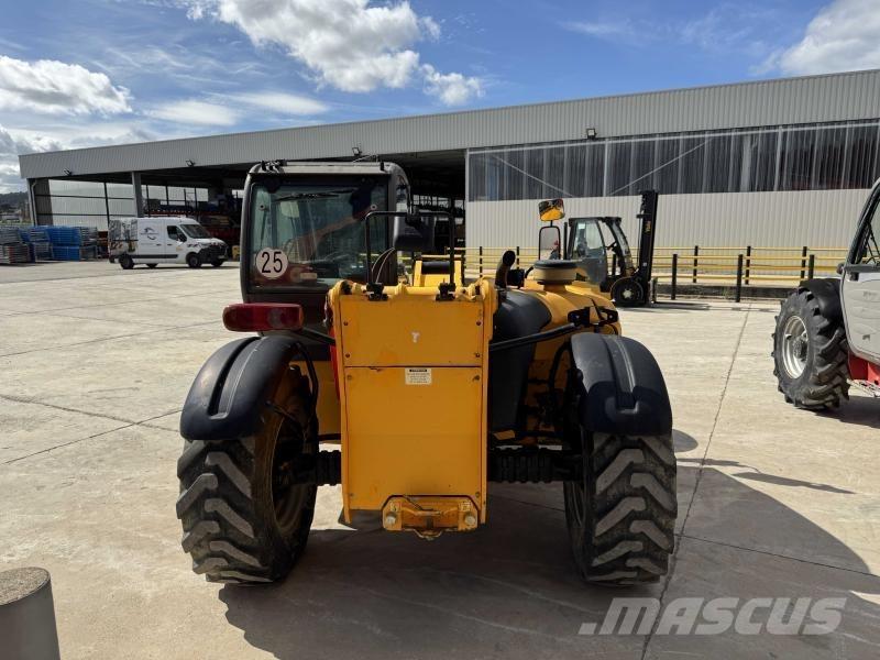 Manitou MT 932 伸縮臂操作車