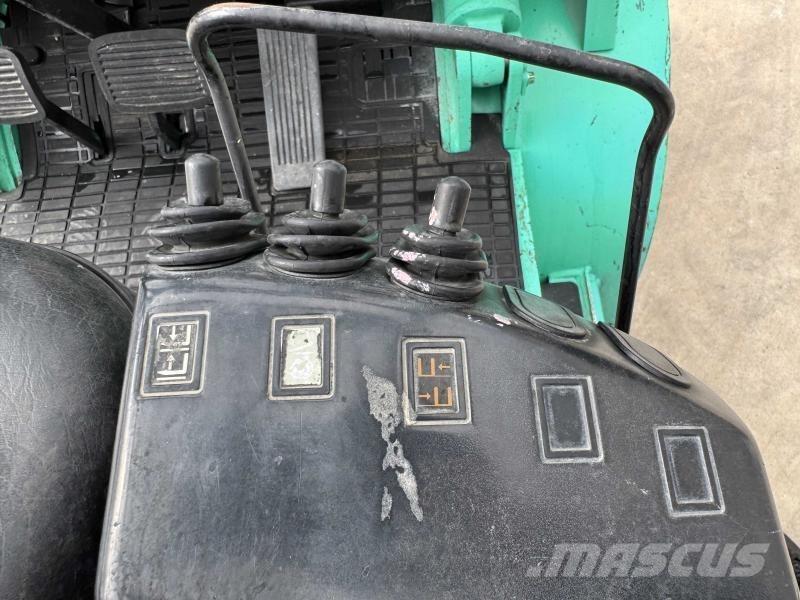 Mitsubishi FG30 堆高機(叉車)-其他