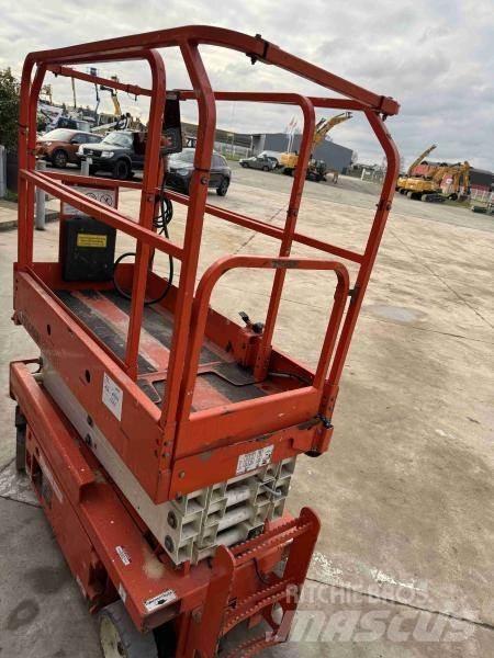 Snorkel S1930E 曲臂高空作業車