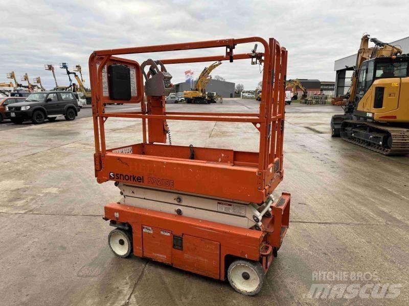 Snorkel S3215E 曲臂高空作業車
