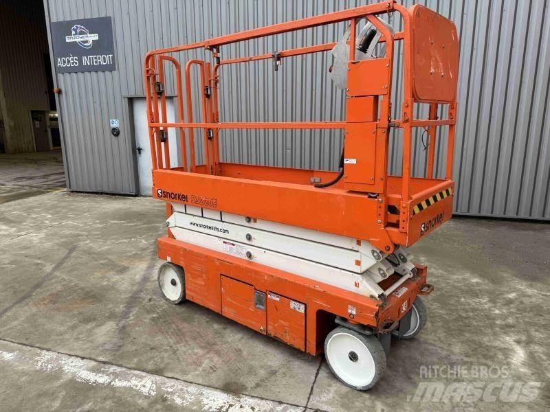 Snorkel SE3220E 曲臂高空作業車