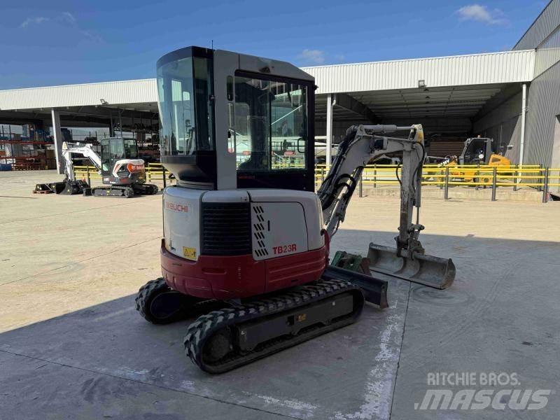 Takeuchi TB 23 小型挖土機/掘鑿機<7t(小型挖掘機)